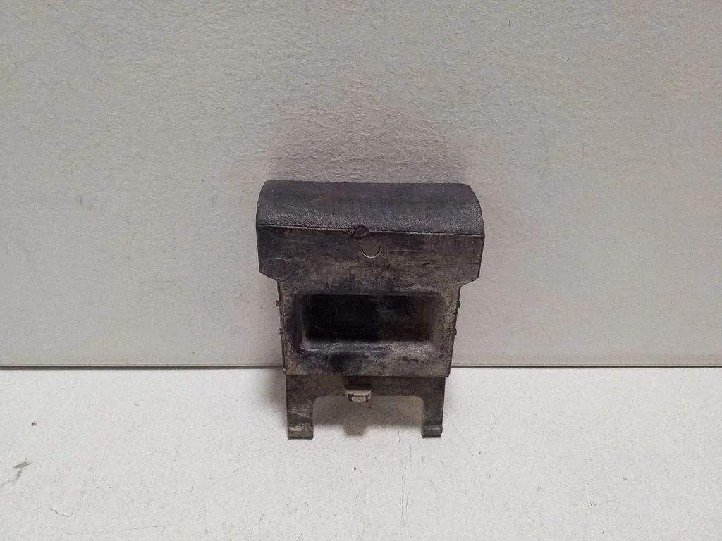 Część progu 90561498 – Opel Astra G (1998-2009)