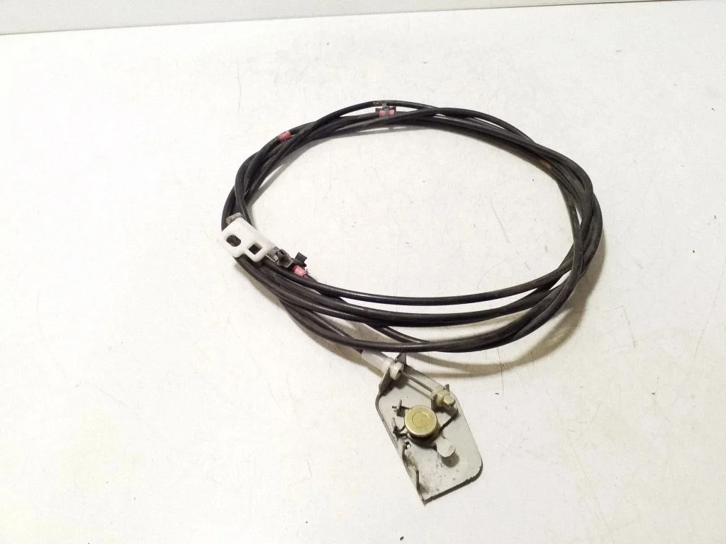 Kütusepaagi luugi avamise tross – Nissan X-Trail T30 (2001-2007)