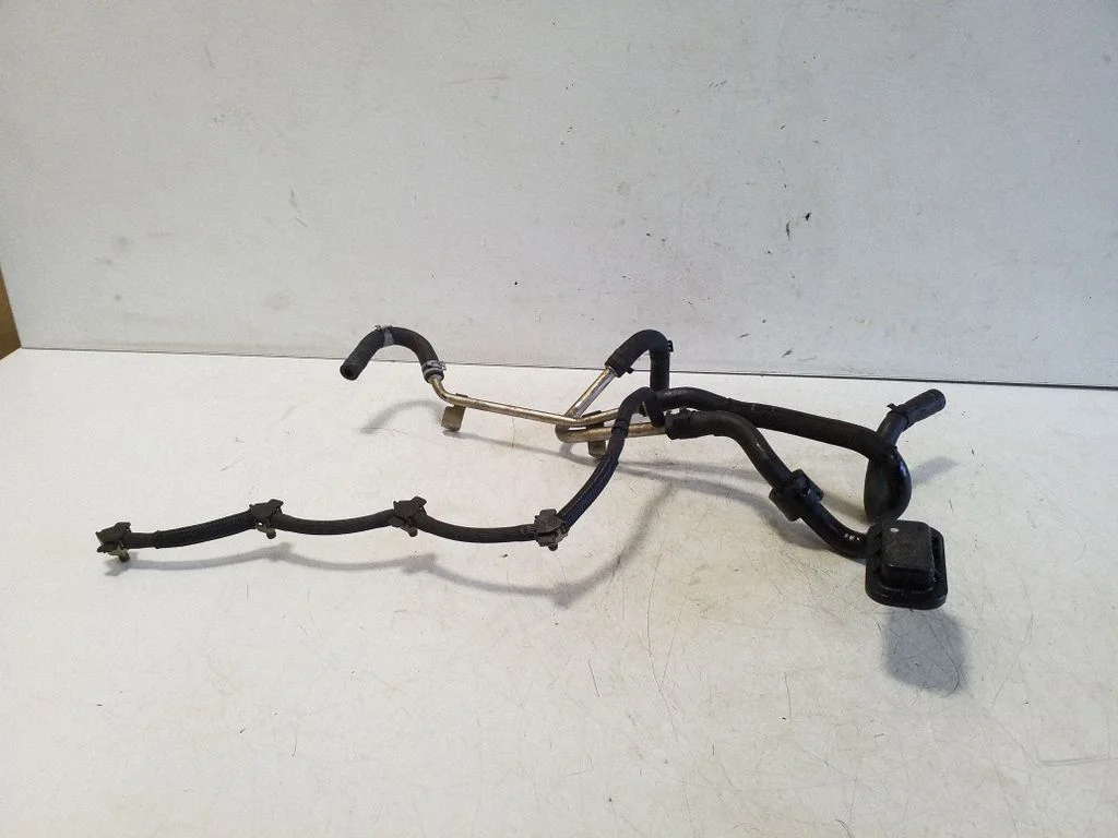 Fuel return line/hose 5Q0130295