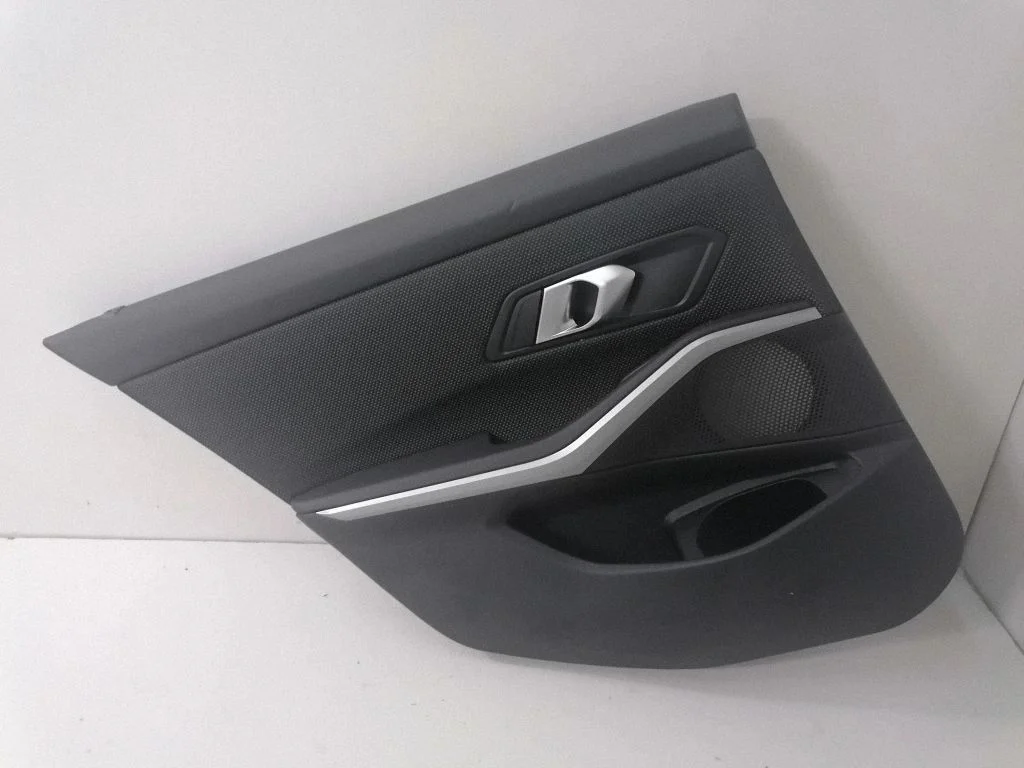Aizmugurējo durvju apšuvums – BMW 3. sērija G20 G21 (2019-)