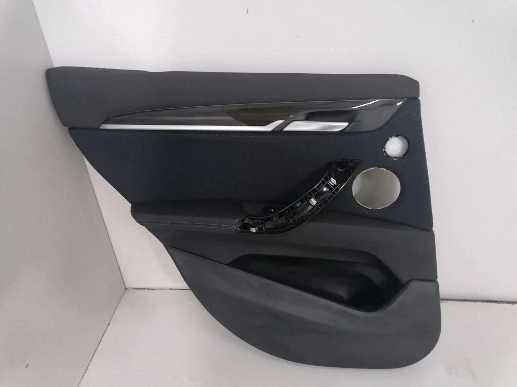 Tagumiste uste sisevooder 8069411 – BMW X1 F48 F49 (2015-2022)