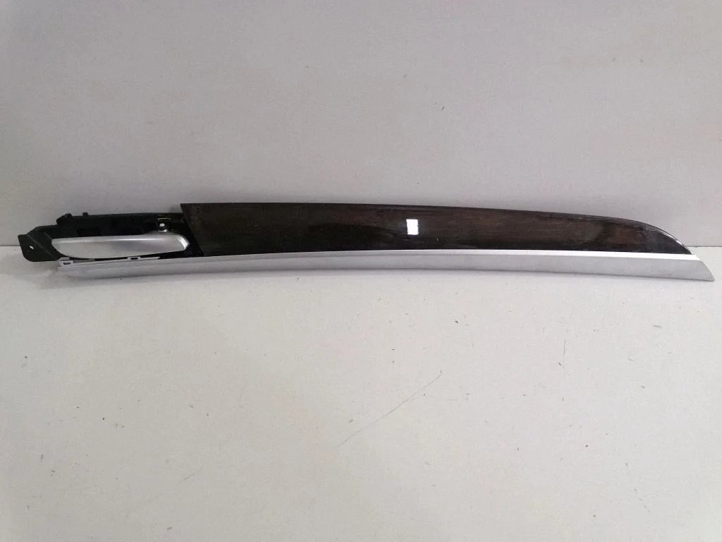 Boczek drzwi tylnych – BMW X5 E70 (2006-2013)