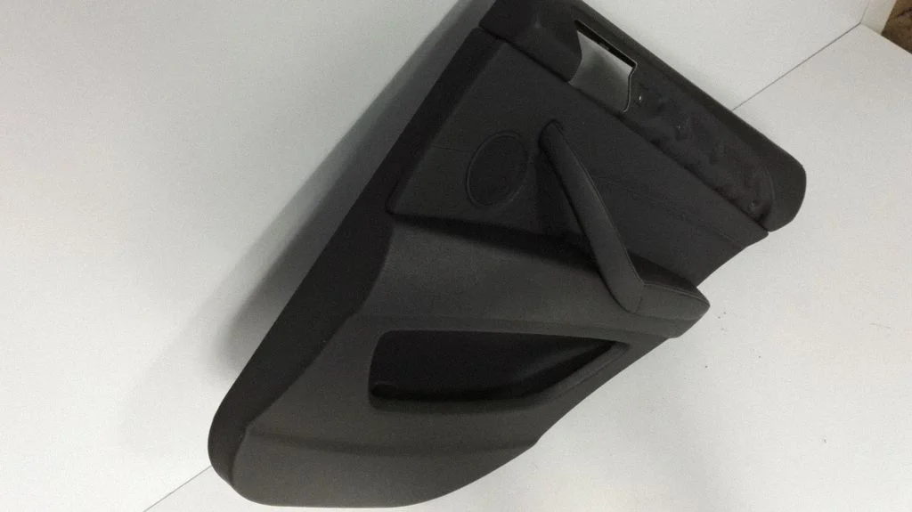 Tagumiste uste sisevooder – BMW X6 E71 (2008-2014)