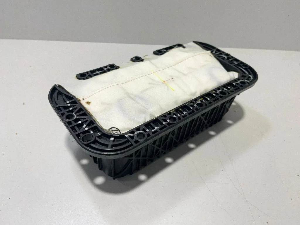 Passenger airbag 9382489