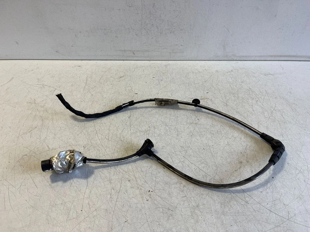 Esimese ABS-anduri juhtmestik – Skoda Fabia Mk4 (6VA) (2021-), parem