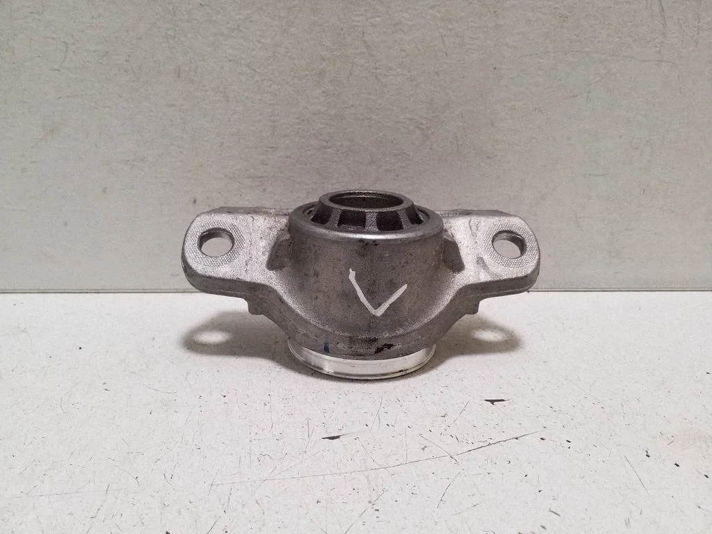 Amortisaatori kinnitusklamber 5Q0513353H – Skoda Fabia Mk4 (6VA) (2021-)