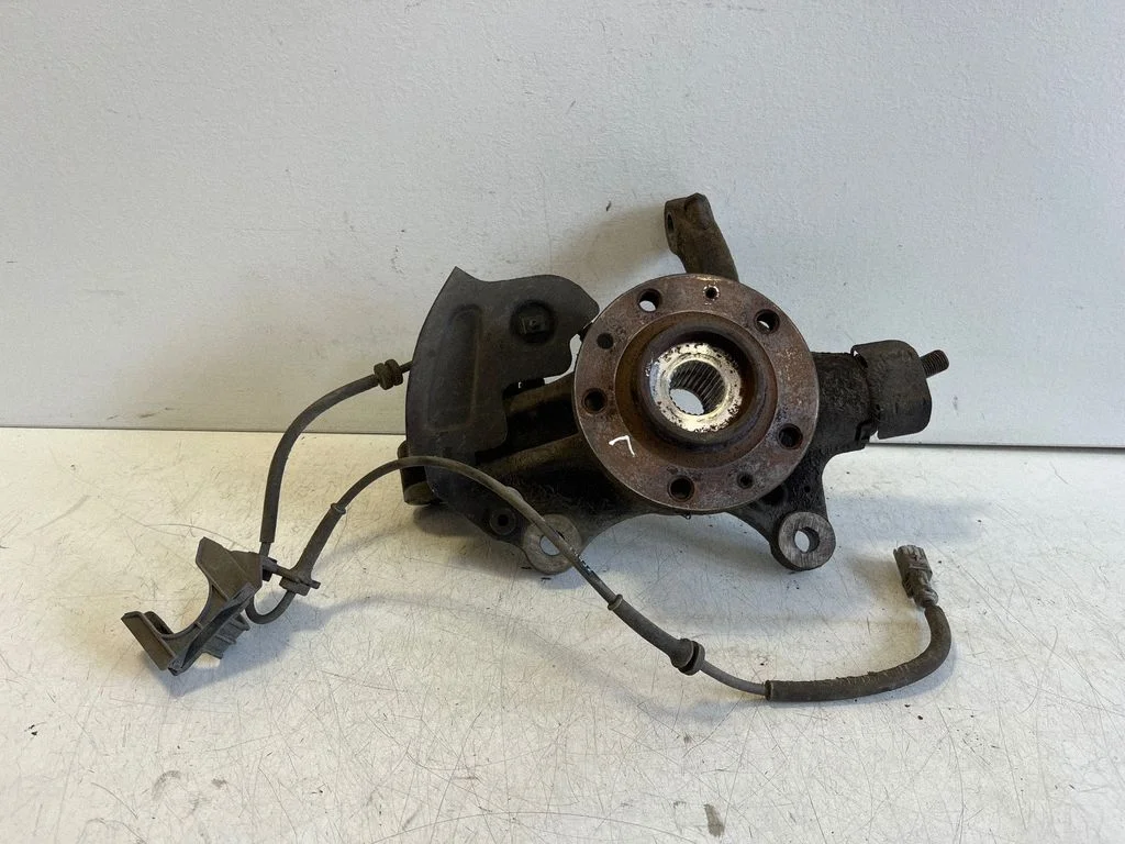 Front wheel hub – Opel Vivaro (2019-), left
