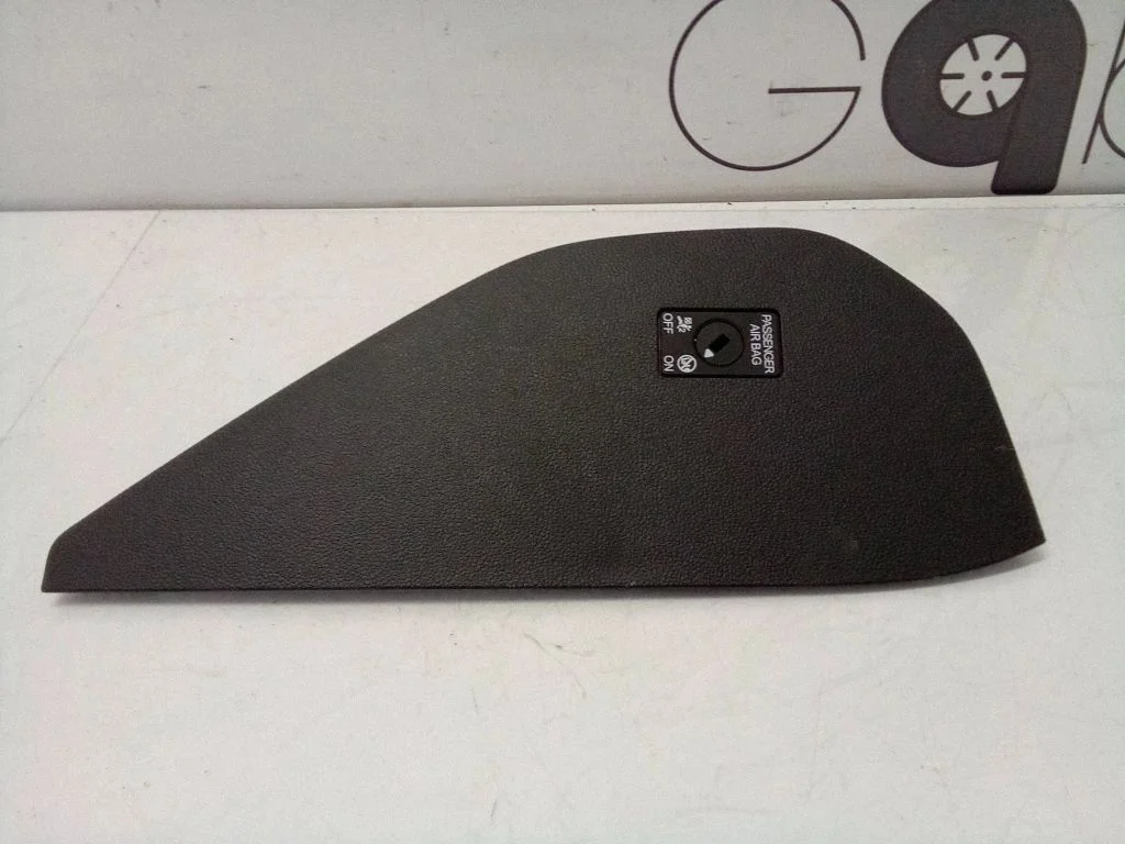 Dashboard side end trim 5NB858218