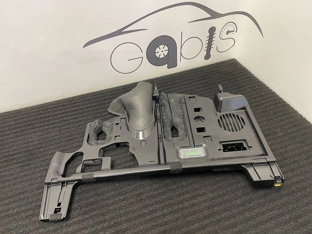 Dashboard lower bottom trim panel 8W1863083E