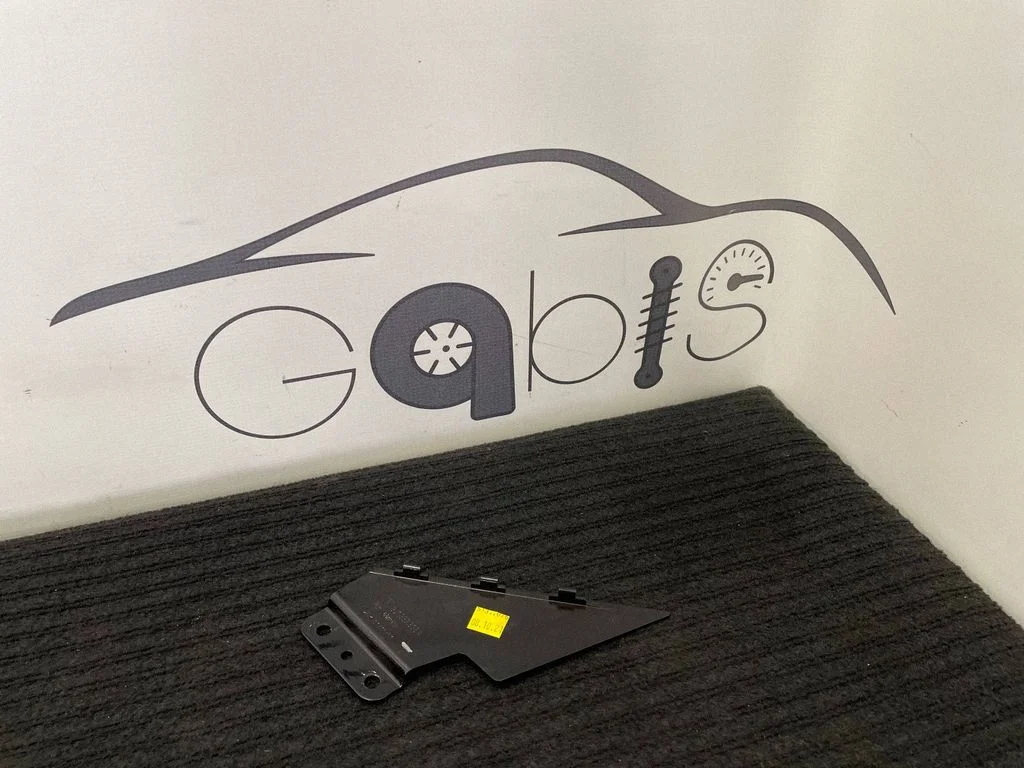 Other front door trim element 9J1837308A