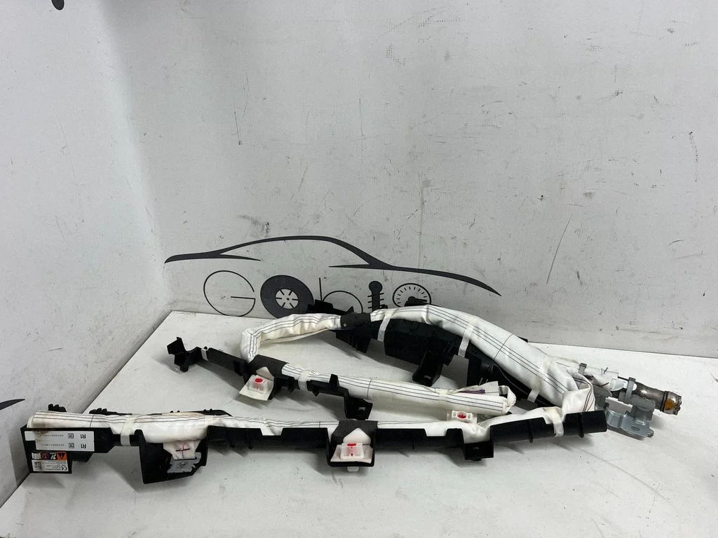 Katuse turvapadi (kardin) – Toyota RAV 4 (XA50) (2018-)