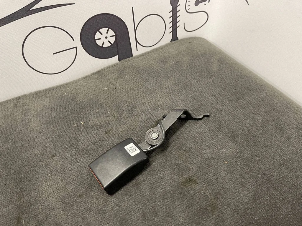 Tagumise turvavöö pannal – BMW 5-seeria G30 G31 G38 (2016-)