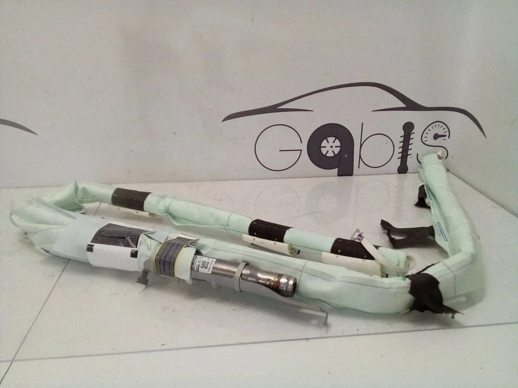 Katuse turvapadi (kardin) 06700386530