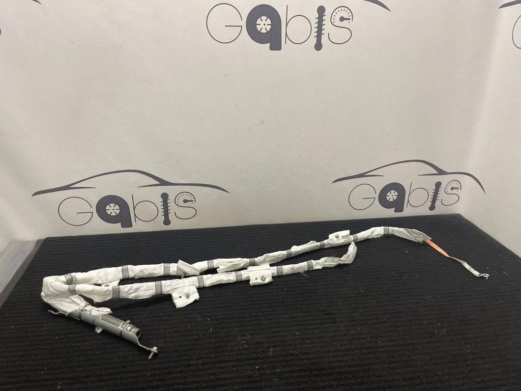 Roof airbag – Tesla Model S (2012-)