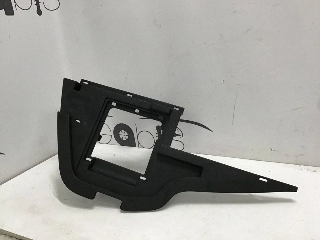 Other trunk/boot trim element 5846178010