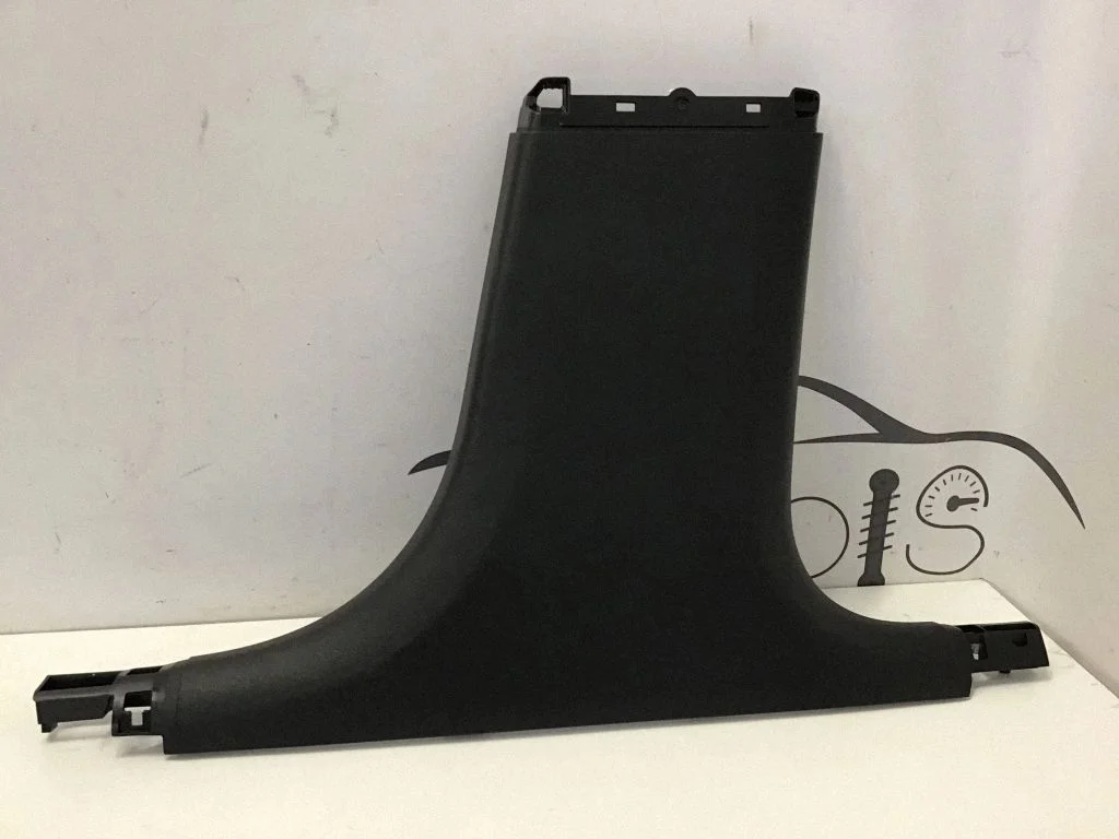 (B) pillar trim (bottom) A2546906200