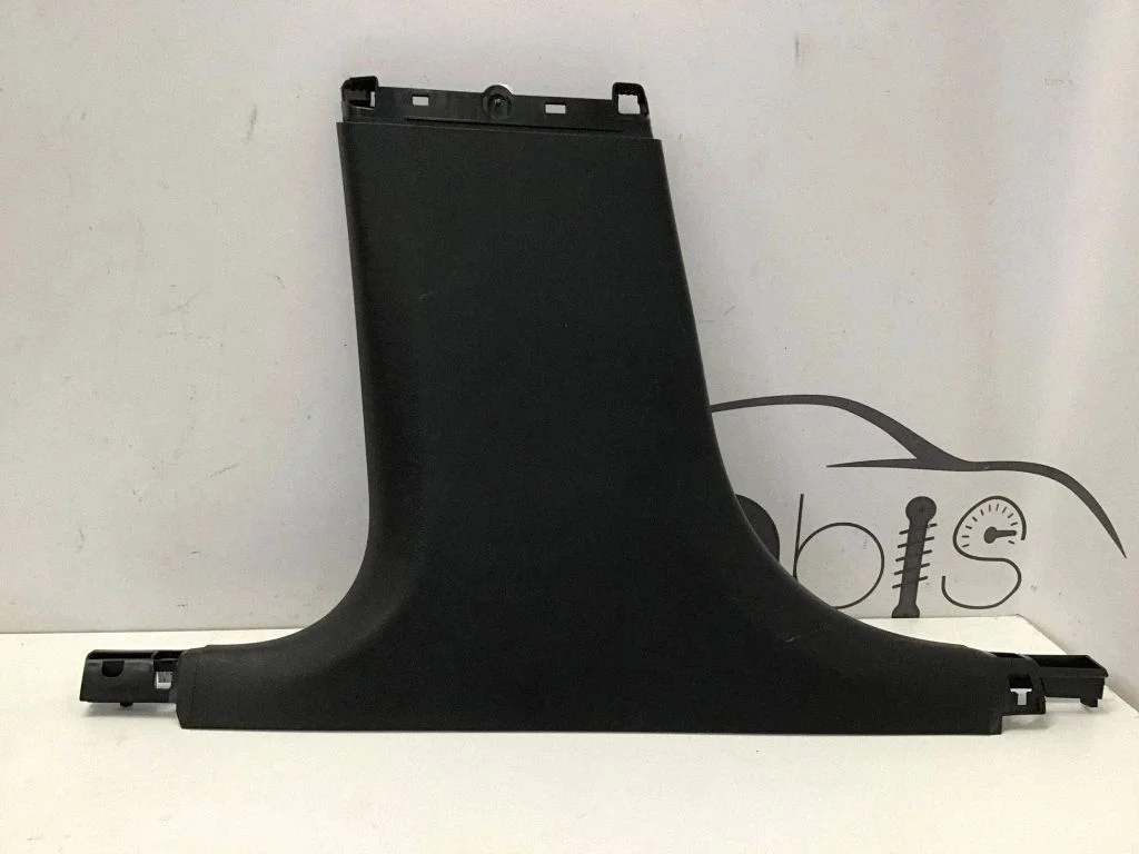 (B) pillar trim (bottom) A2546906100
