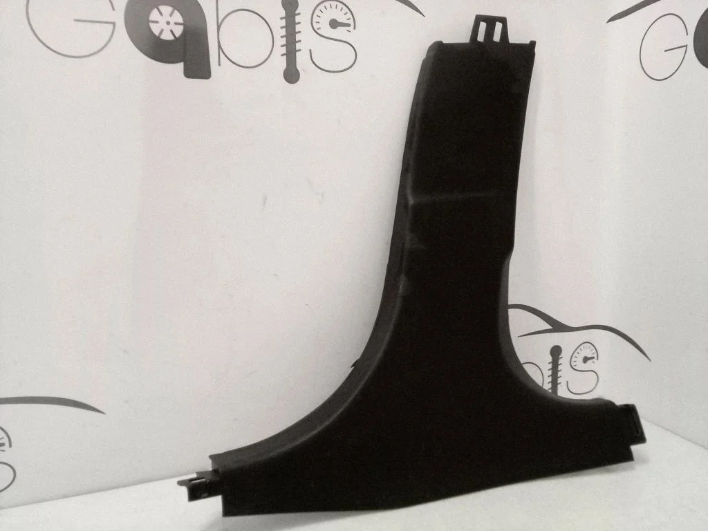 (B) pillar trim (bottom) 7433244
