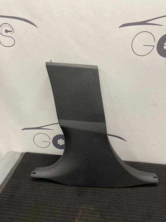 (B) pillar trim (bottom) 7311217