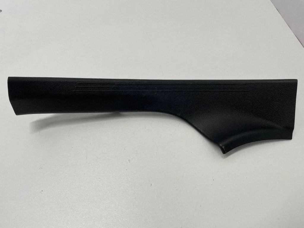 Rear sill trim cover A2136808602