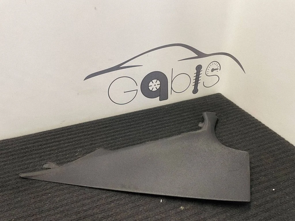 (C) pillar trim – BMW 5 Series G30 G31 G38 (2016-)