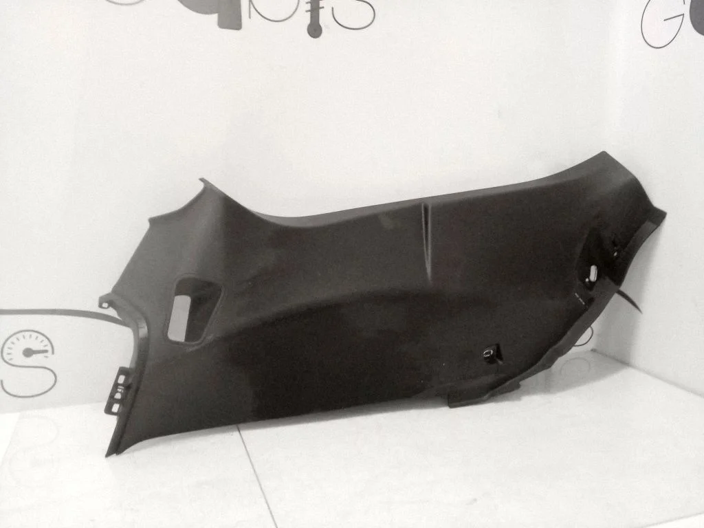 (C) pillar trim 670040380
