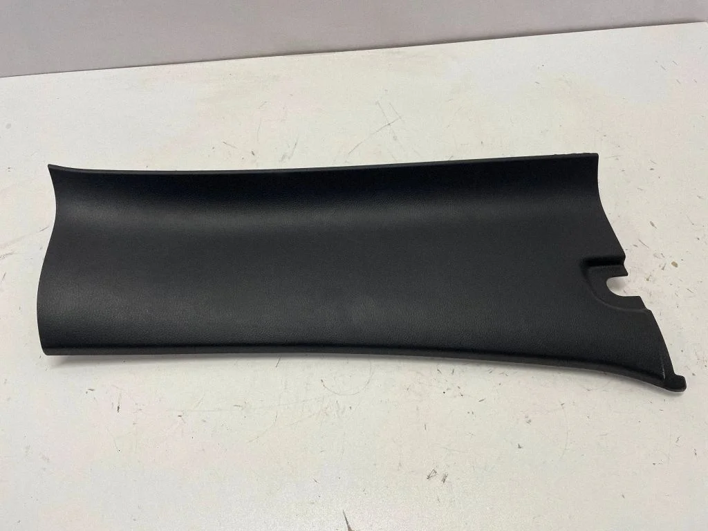 (C) pillar trim – Dodge RAM 1500 DS (2009-)