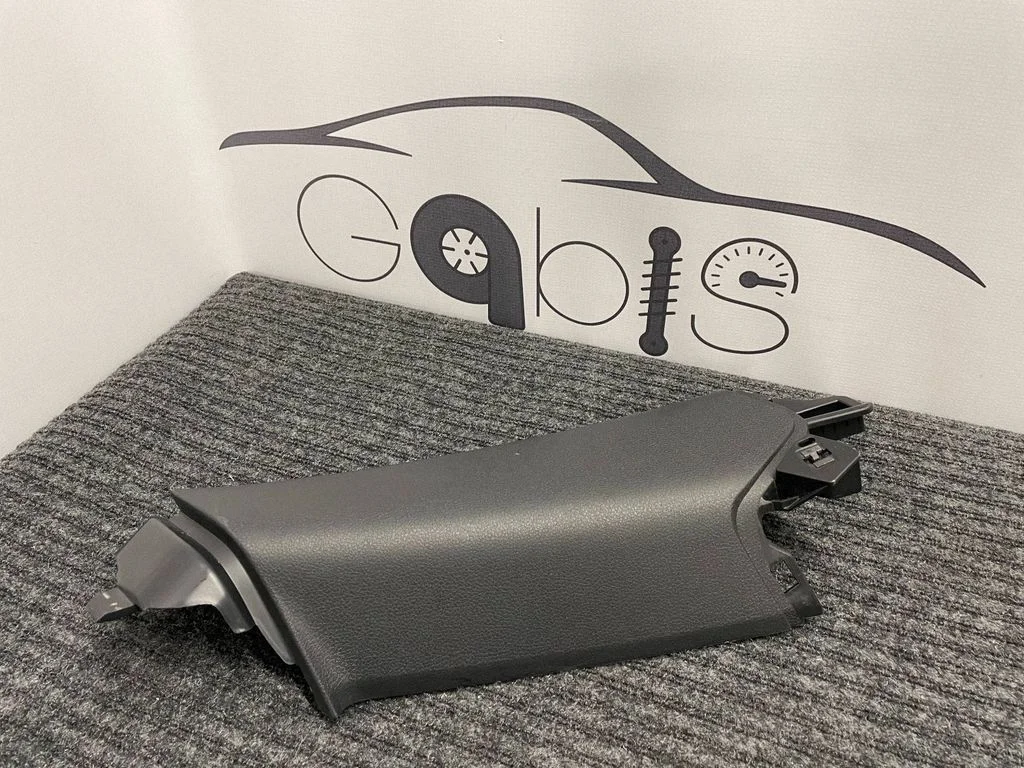 (C) pillar trim – Porsche Macan (95B) (2014-2018)
