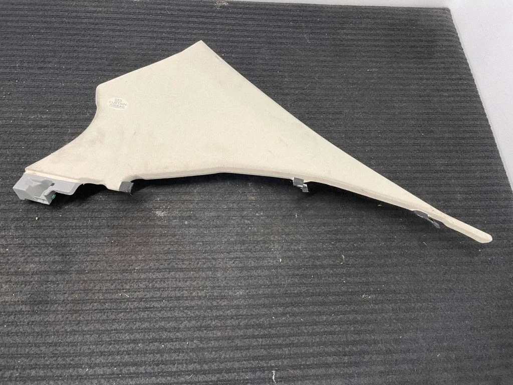(D)pillar trim (top) – Lexus GS 250 350 300H 450H (2013-)
