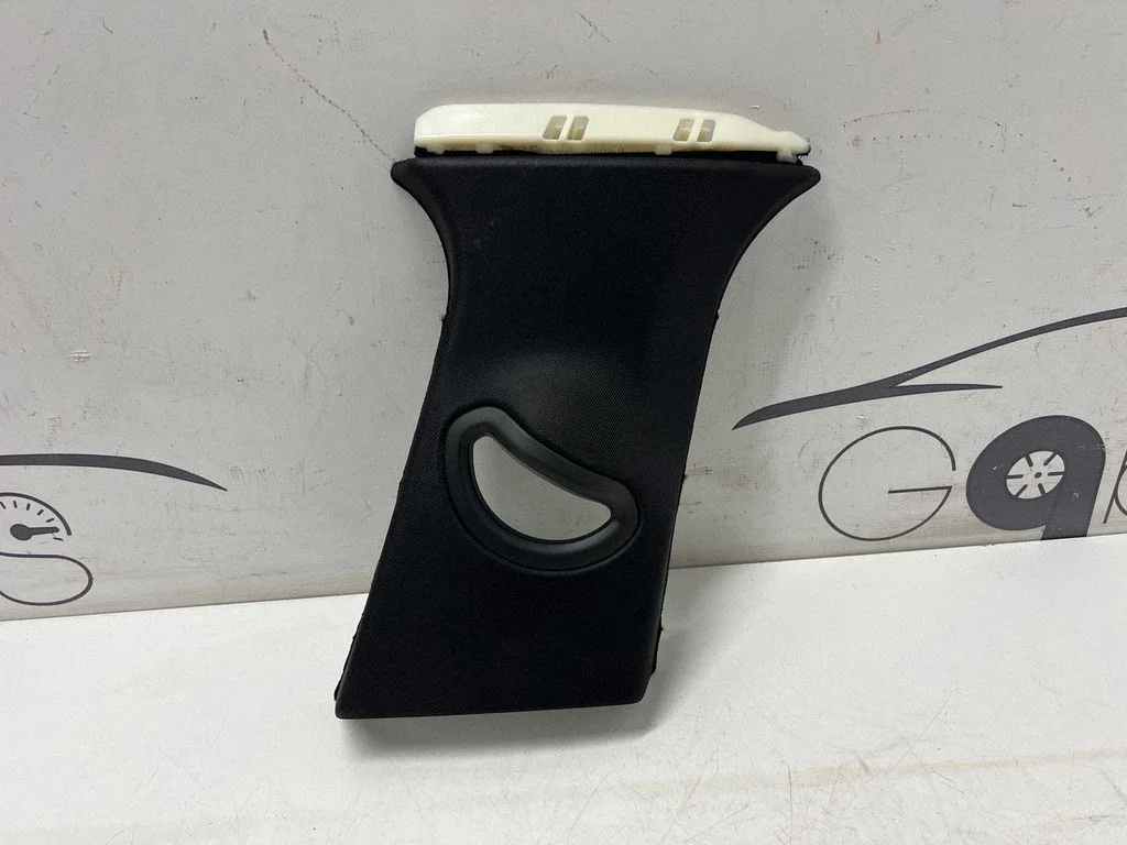 (B) pillar trim (top) – BMW i4 (2021-)