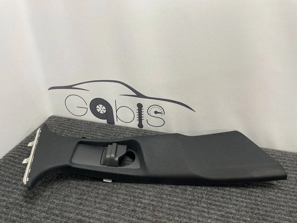 (B) pillar trim (top) A2136900825
