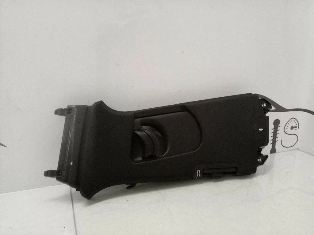 (B) pillar trim (top) 4KE867243A