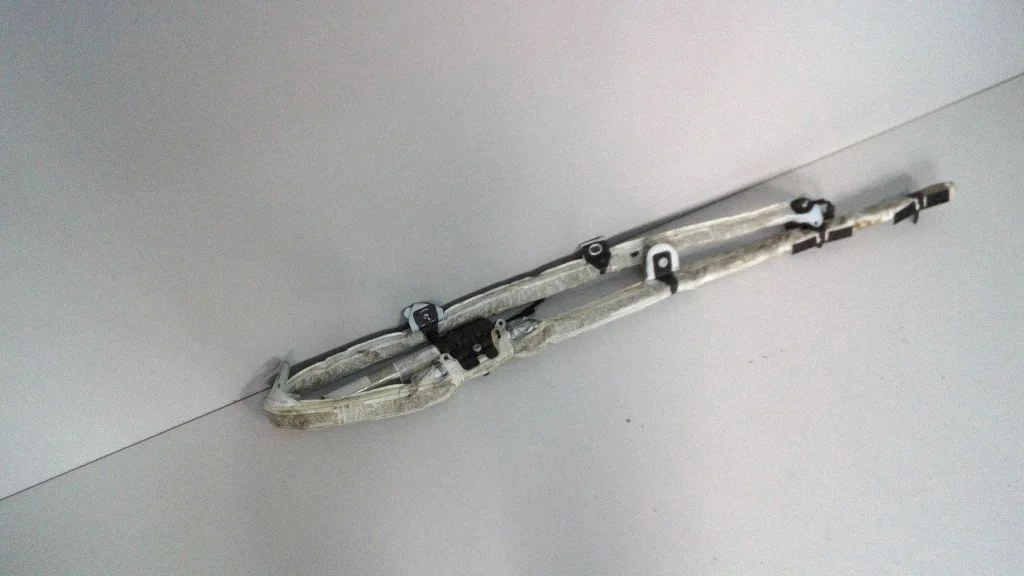Jumta drošības spilvens (aizkars) – BMW 3. sērija E90 E91 (2005-2012)