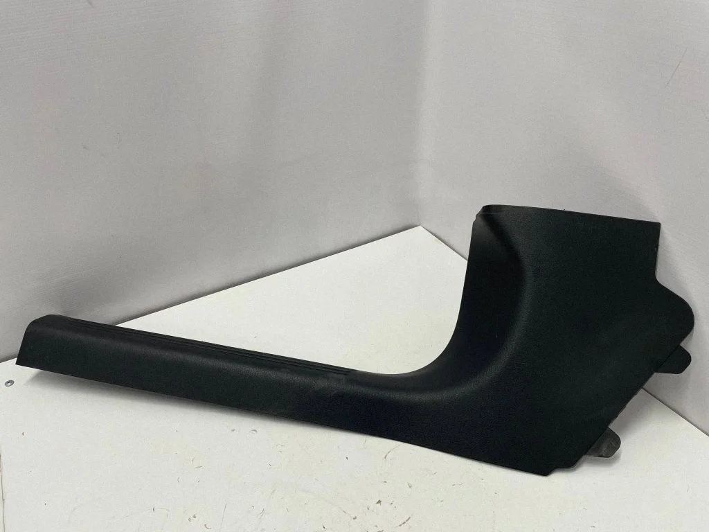 Front sill trim cover A1776802700
