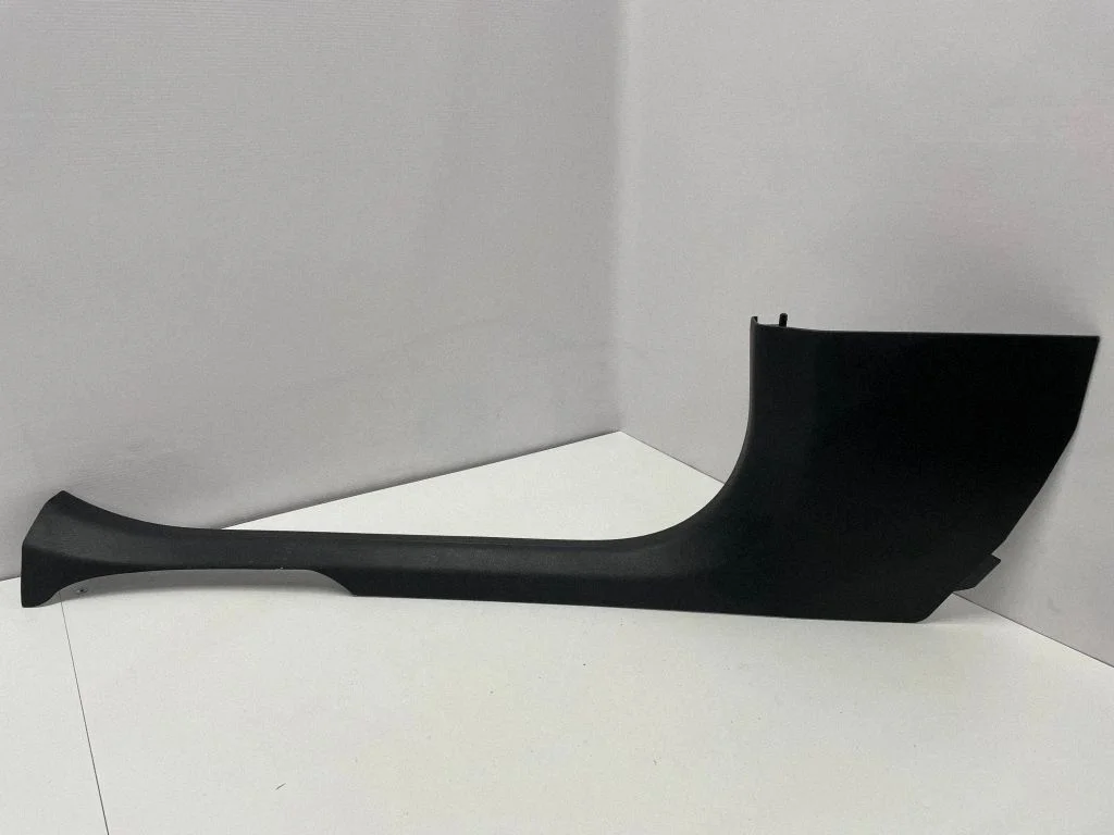 Front sill trim cover A2136800135