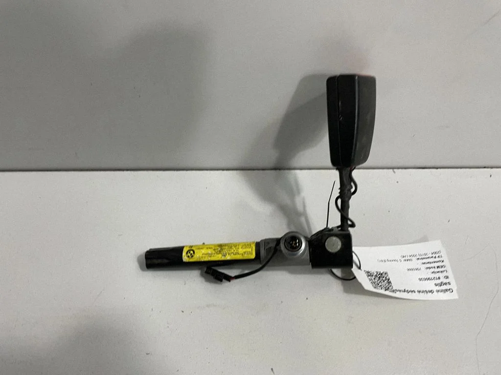 Rear seatbelt buckle – BMW 5 Series E60 E61 (2004-2010)