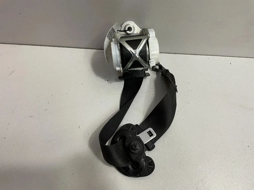 Front seatbelt – BMW 4 Series F36 Gran coupe (2014-2017)
