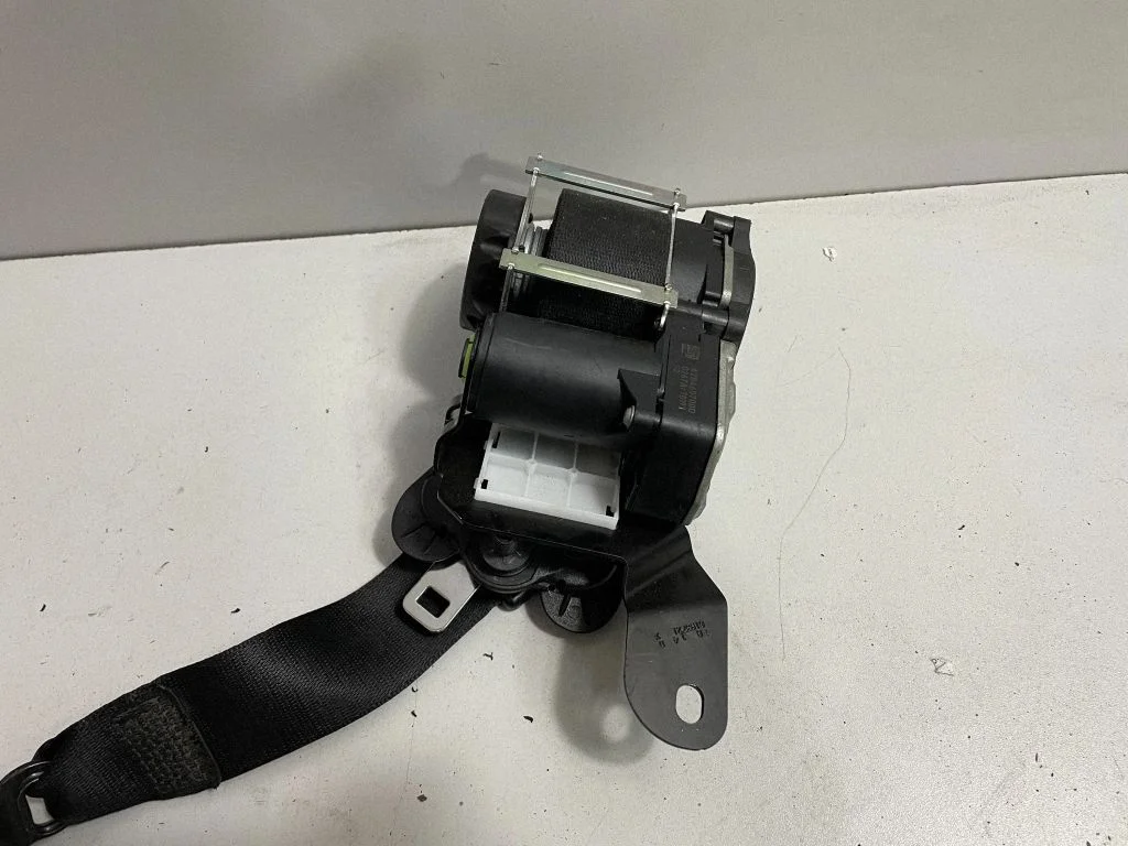 Front seatbelt – BMW 3 Series F30 F35 F31 (2012-2018)