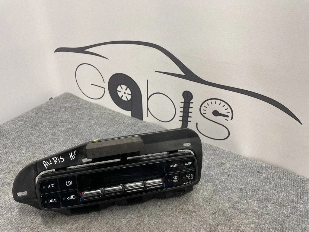 Kliimaseadme/kütte juhtplokk (salongis) 5546802040 – Toyota Auris E180 (2012-2018)