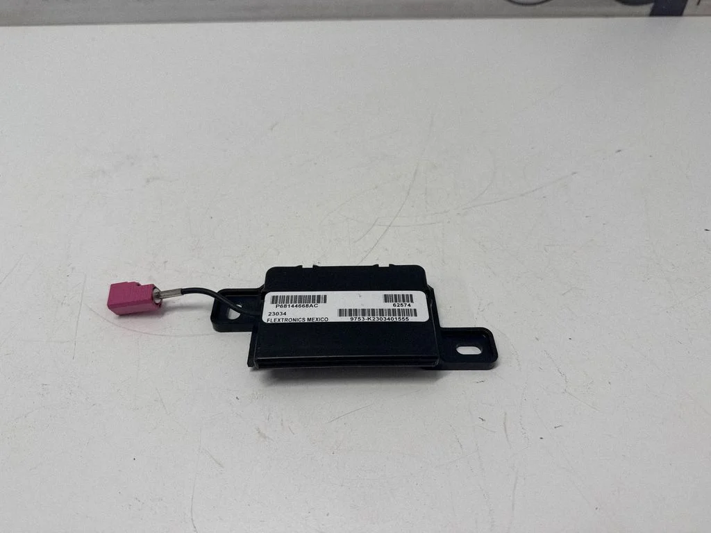 Citi vadības bloki/moduļi P68144668AC