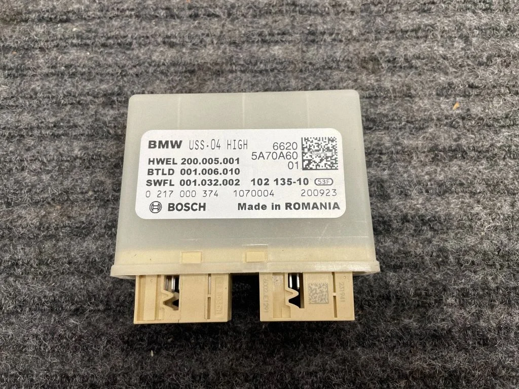 Parkimisandurite (PDC) juhtplokk – BMW i4 (2021-)