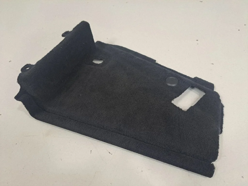 Trunk/boot side trim panel 6926700 – BMW iX1 (2022-)