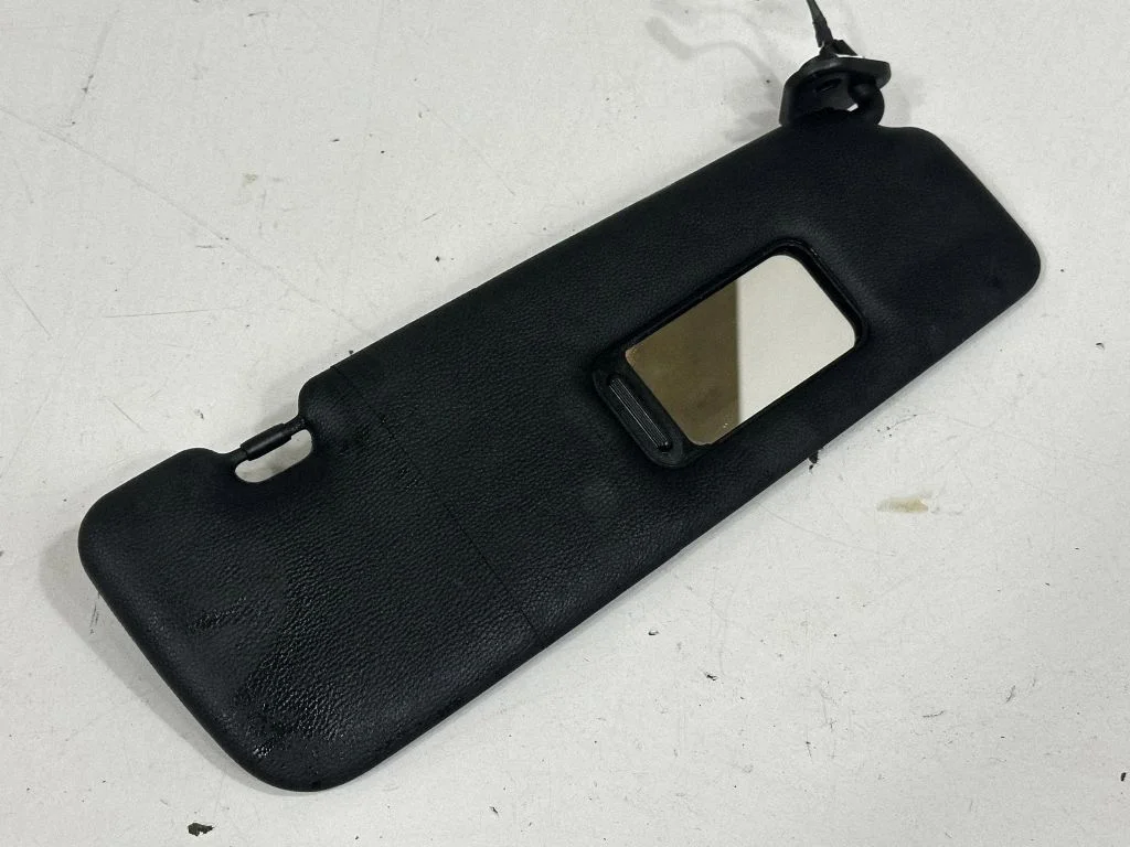 Sun visor 7139446