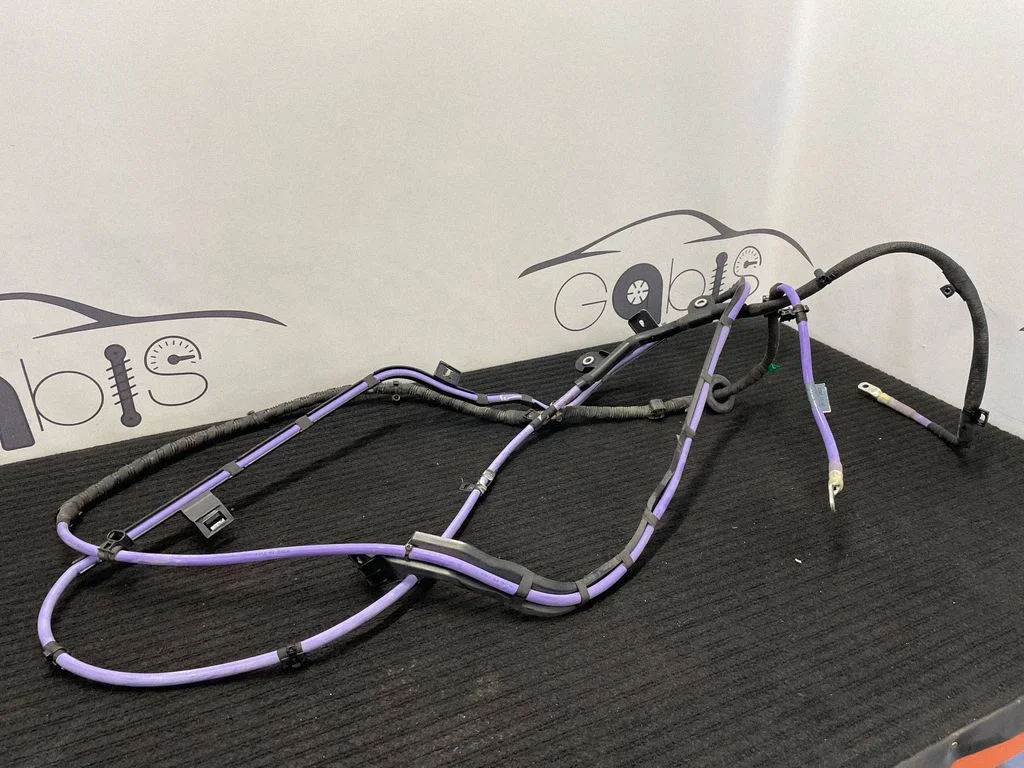 Positive cable (battery) 8W6971227B