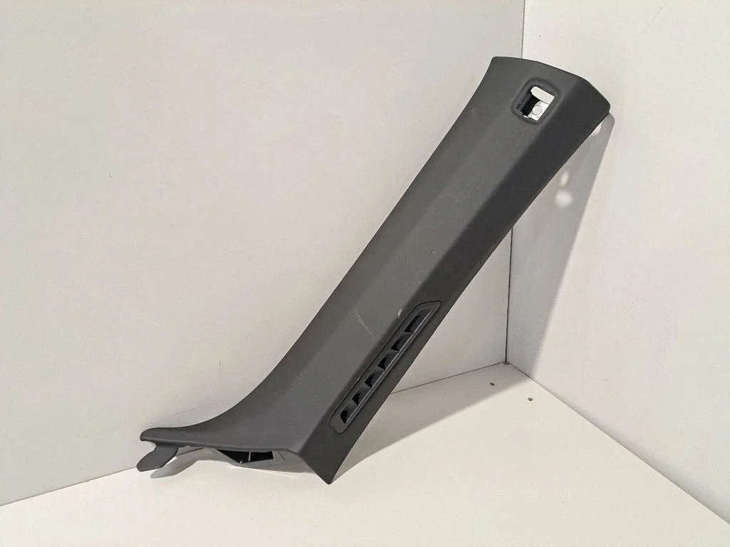(A) piilari kate – BMW Series 8 M8 F91 F92 G14 G15 (2019-)