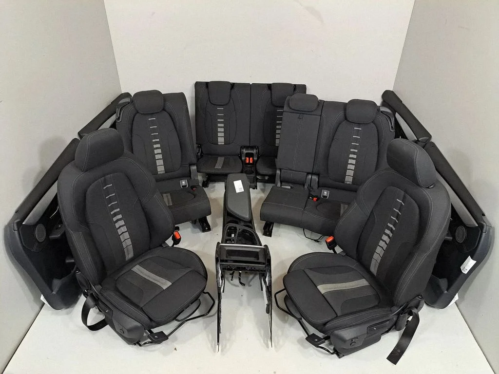 Salongikomplekt 7430804 – BMW 2-seeria F46 (2015-)