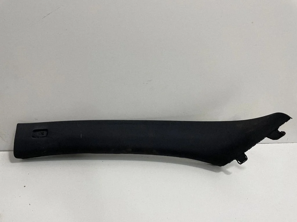 (A) piilari kate – BMW 3-seeria E90 E91 (2005-2012)