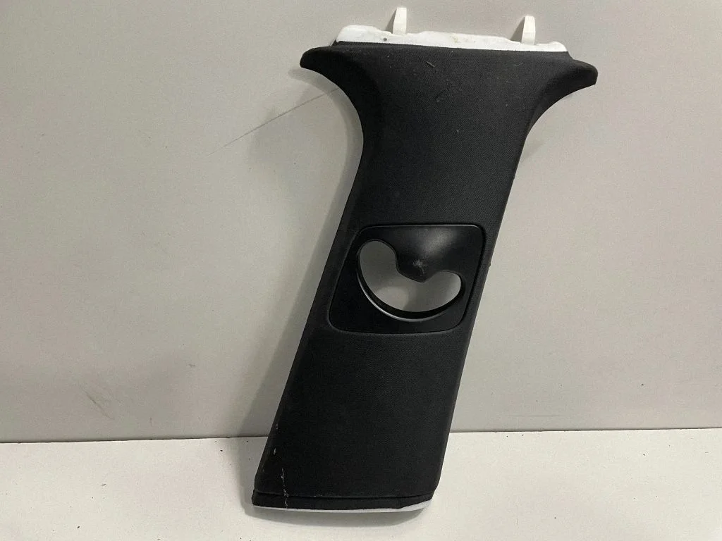 (B) pillar trim (top) – BMW X6 E71 (2008-2014)