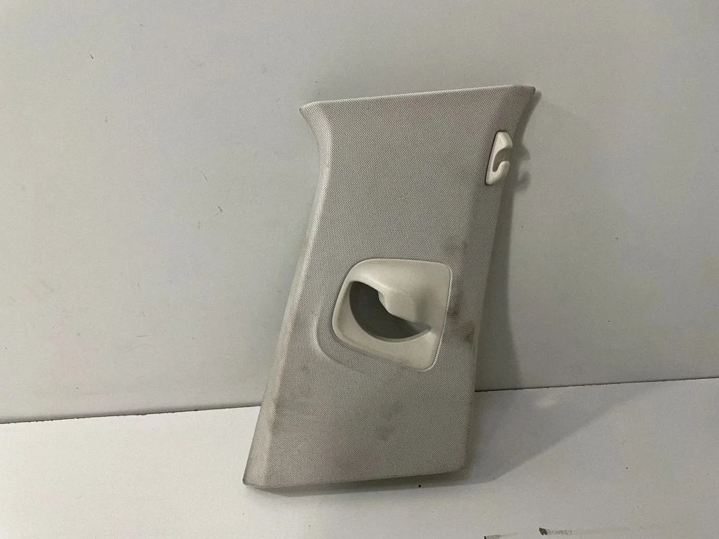 (B) pillar trim (top) – BMW 5 Series G30 G31 G38 (2016-)