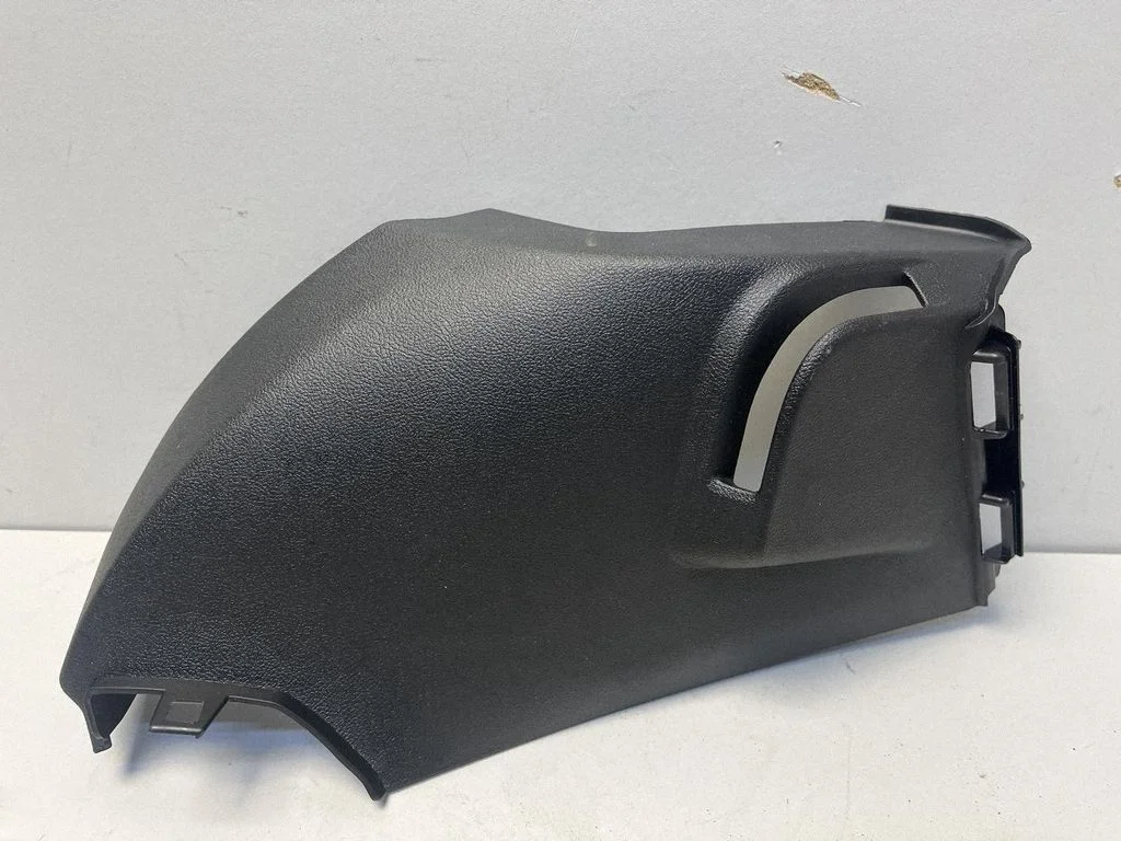 (C) pillar trim 7491177